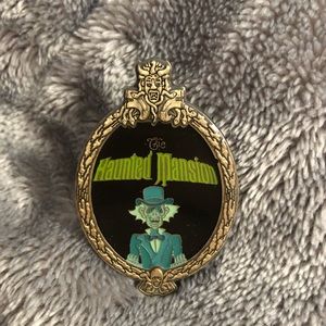 Disney trading pin- haunted mansion